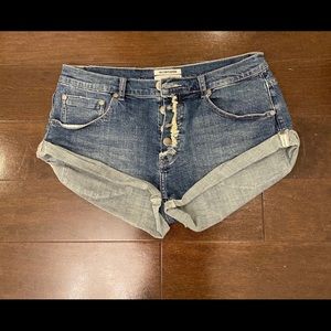 One teaspoon shorts